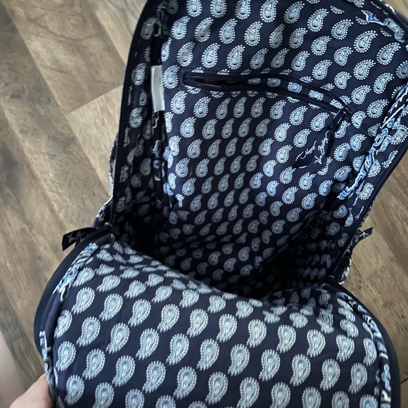 Vera Bradley backpack - Picture 2 of 3